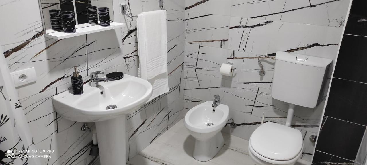 Idealhouse Apartments أولتْسي المظهر الخارجي الصورة